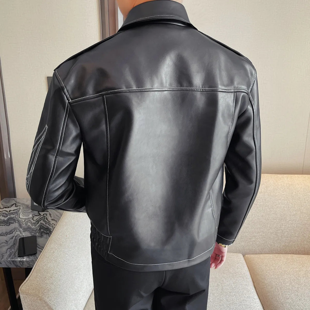 Blouson en cuir brodé Regent GENTELUXIO™